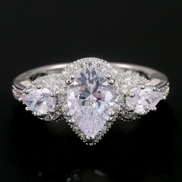 NEW 3 Diamond 925 Silver White Sapphire Ring - Picture 6 of 6